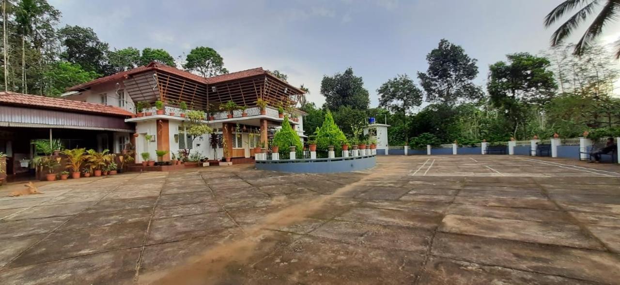 Pepper Valley Resort 卡尔佩特塔 外观 照片